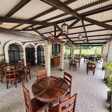 Ayahay Sa Matutina Hotell Puerto Princesa Eksteriør bilde