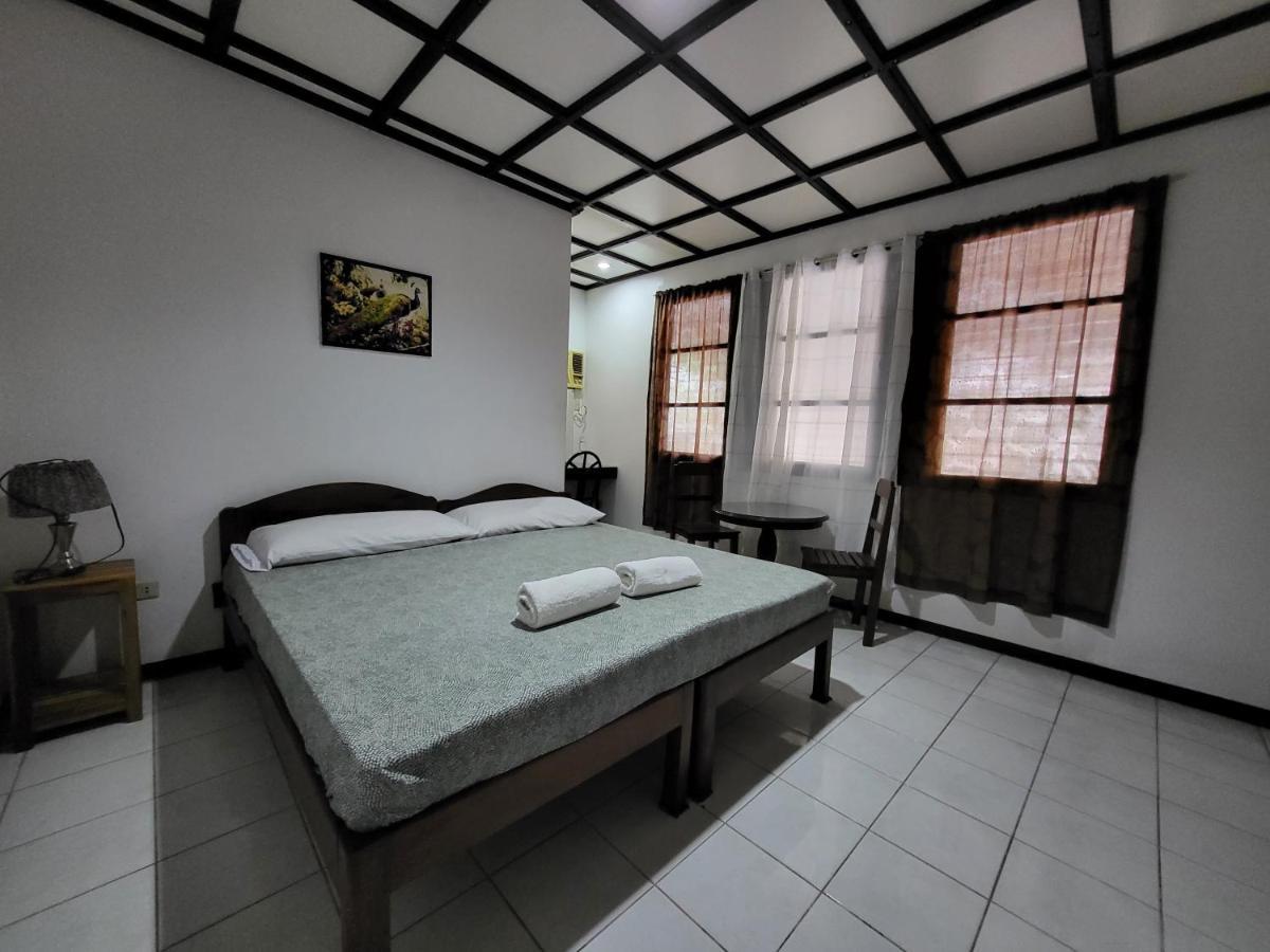 Ayahay Sa Matutina Hotell Puerto Princesa Rom bilde